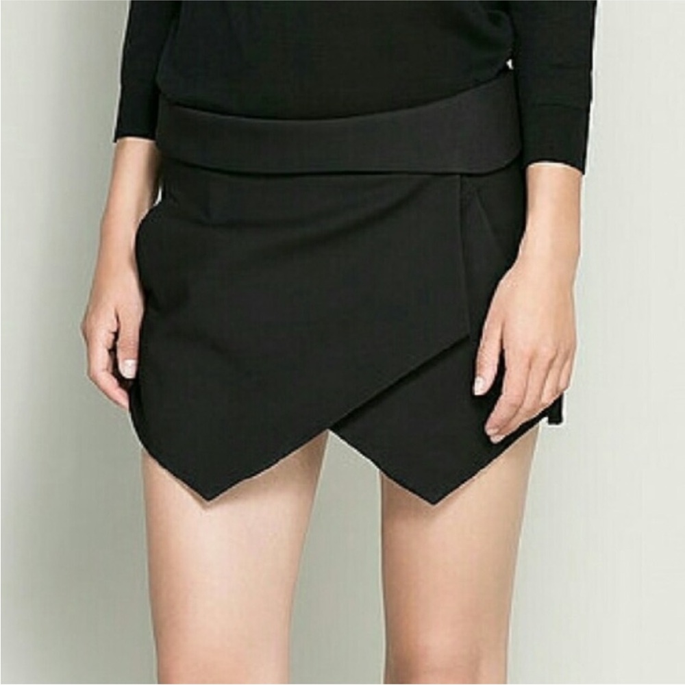 Zara mini envelope skort
